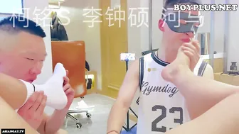 [OF] 柯铭S x 李钟硕 x 河马 – 河马调教3P轮内射