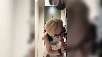 [OF] SEVEN x HANDSOME BOY – SUCK COCK DRINK SEMEN IN THE TOILET