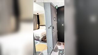 [OF] TONY HOU 可愛飯店服務生の下班兼差 大一學生 用身體打工賺外塊