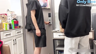 [Girl-faced boy_butt acridine] 047 A handsome guy with a big