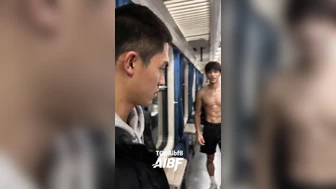 [CN] 疯狂假期 第1集 《火车艳遇》