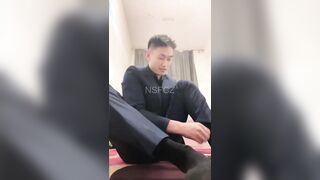 [CN SOLO] 英俊的淫荡男人有很多性玩具