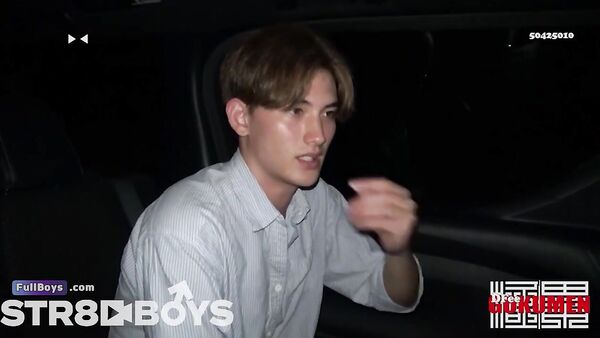 Gokumen - sucking handsome guys cock in the car