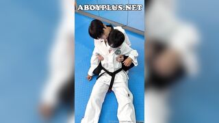 [ONLYFANS] VEGAN TWINK x SharkSharkGun 跆拳道場的學長學弟