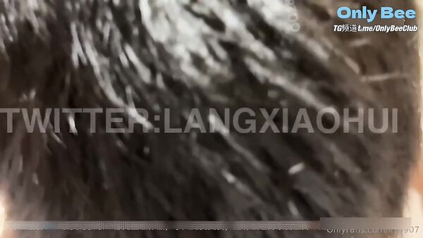 [Lang Xiaohui] 038: Teacher Lang in formal black silk stockings trains handsome boy with peach butt and cums without condom