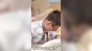 [Sanding] I met a muscular man nearby in the hotel. He had a very good figure, so I asked him over. When I opened the door and found him naked, I took off my clothes and came over to me.