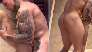 Gian Luca fucks Juangoom in the bathroom