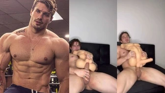 Bodybuilder Gerardo Sacco (gerar27) fucks a toy with his huge