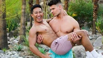 Malik Delgaty fucks Jkab Ethan Dale in the shower –