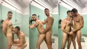 Andres Model and William Ruas fuck in shower