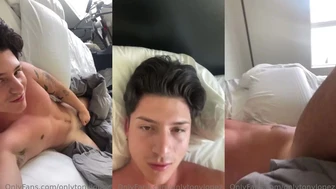 Tony Lopez (onlytonylopez) shows off as he wakes up