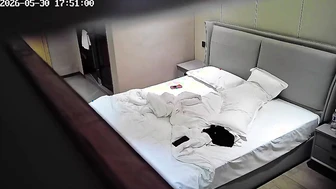 [CN] CSC-0002 黑背心帅哥和女友开房啪啪