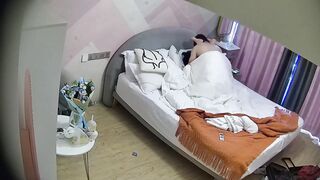 [CN] CSC-0005 健壮帅哥和女友开房打炮