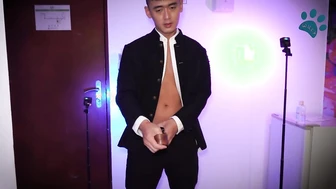 [CN] 餵飯 精實黑土为 WILLY x LADYBOY [濃精人形犬 肛門調教 SEX玩具]