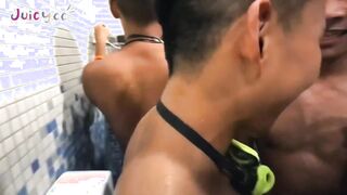 [JUICY] JUICY練愛旅行團 GO GO 一起去玩水囉！在車上就忍不住玩起來 再一起去水上樂園玩水