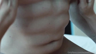 [OF] LockedHunk x TantanEvan 看看他的身體