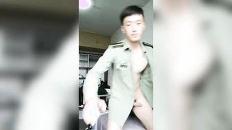[CN SOLO] PBJP42 專訪調教直男 射精如噴水的現役軍官