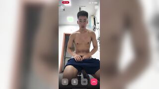 [CN SOLO] 网红消防员大半夜发骚,害怕战友进来,硬不起来 扇巴掌,插屁眼,撸射
