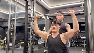 [OF] LOUIS x DOWON – PT쌤이랑 단 둘이 LUST GYM 只有我和体育老师