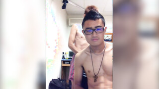 [TAIWAN] 體育生肌帥哥專訪 5