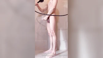 [OF] JJ SHOWER WITH ME