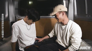 [TAIWAN] JUICY企劃 SEXY IN THE VAN 愛砲就配第一季三部全紀錄 三對炮友車震開戰