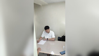 HUNK CHANNEL – OAV1042 – メガマラ面接!!20発目、人気爆上昇中のめちゃ爽やかイケメン水泳デカマラマッチョ一斗(いっと)くん23歳!!男の手コキ初体験でもノリよく勃起させ、弾丸射精をきめる!!