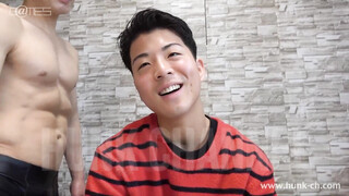 HUNK CHANNEL – NGM32002 – ノンケ限界面接!!The 32nd time、【特別先行配信第2弾】若さ溢れる美筋イケメンジムトレーナー龍臣(りゅうじん)くん20歳の初めてだらけの面接体験。初フェラ、初潮吹きに、初貫通!!サービス満点に魅せてくれます!