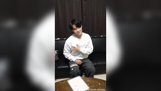 HUNK CHANNEL – OAV1325 – メガマラ面接!!64発目、若さ溢れるデカマラ超美尻水泳大学生、彪真(ひゅうま)くん20歳!!アナル丸見せ、男の手コキでザーメンどぴゅっ!!