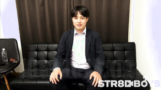 STR8BOYS – SBM-0663 – スーツ姿の無防備な笑顔◎愛嬌抜群◎ゆるキャラ若リーマン24歳を仕事中にガチナンパ!!社会の窓から太マラしゃぶりキスまで受け入れ豪快射精する!!