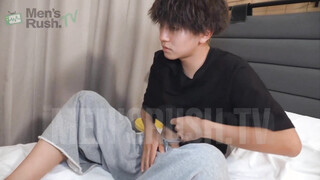 Men’s Rush.TV – MR-ON1224 – アナルを弄りながら巨根をシコってぶっ放す18歳のデカチン今風イケ⋯