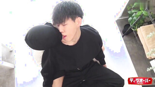 HUNK CHANNEL – DIG-144 – 【入室して秒で開始】身を隠していた男性に突然背後から…大量精子を顔で受け止める!