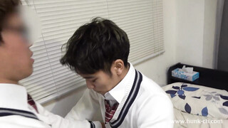 HUNK CHANNEL – OAV1054 – 勉強よりもデカマラが好き!!超人気ツイドルの筋肉イケメン湘大(しょうだい)が制服でデカマラにガン掘られザーメン噴射!!アナルにぶっかけられ精子まみれ!!