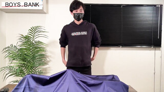 BOYS.BANK – BOB-046 – 【モニタリンG!!】CASE:13汗だくレビュー!!スタイル抜群ノリノリ男子大学生がご来店!!