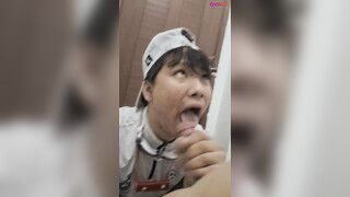 Viet Khai Seduce His Cousin In Dam Sen Water Park (Part 1)