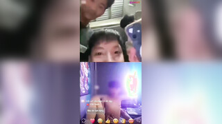 Vietnamese Couple Video Call Fucking In Front Of Strangers