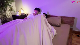 Vietnamese Boy Oreo Fucks Lucky Fan Bareback