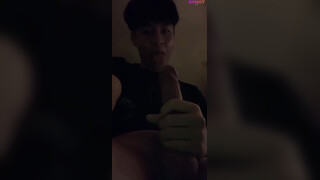 Vietnamese Student Sucks Dick Clips Leaked (Part 1)