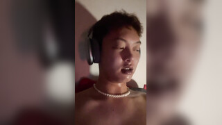Handsome Vietnamese Boy Livestream Sucks Big Dick