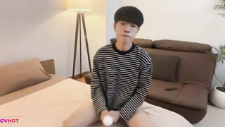 Vietnamese Boy Oreo Jerking Off