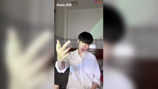 Vietnamese Boy Oreo Dirty Talk & Jerking Off