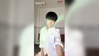 Vietnamese Boy Oreo Dirty Talk & Jerking Off
