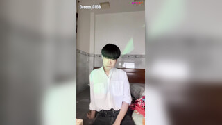 Vietnamese Boy Oreo Dirty Talk & Jerking Off