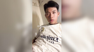 Straight Guy Vietnam Jerking Off Clip Leaked
