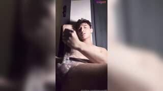 Hotboy Khoa Vuong Sucks Big Dick (2)