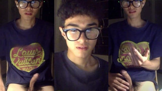 Handsome Vietnam Boy Show Dick On OmeTV
