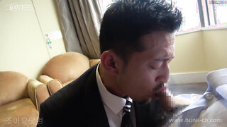 HUNK CHANNEL – KIP2001 – 君があまりにもイケメンだからペットにしてみた 2、新人秘書は社長のペット!!晶（しょう）29歳、雄臭い超エロスーツが犯される!!!