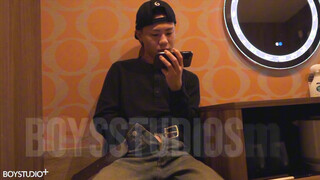 BOY STUDIO – BOY-698 – このかわいい顔のオオカミの男を、手コキでイカせてやる！