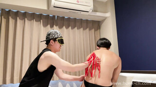 HUNK CHANNEL – DR-LOV008 – 祝!男初体験!!男に色々せめられて感じまくりながらチンコもビンビン!!大胸筋が凄い肌がスベスベなバルクアップ中のムッチリマッチョ大学生の筋肉をいじったけど何か?vol.8