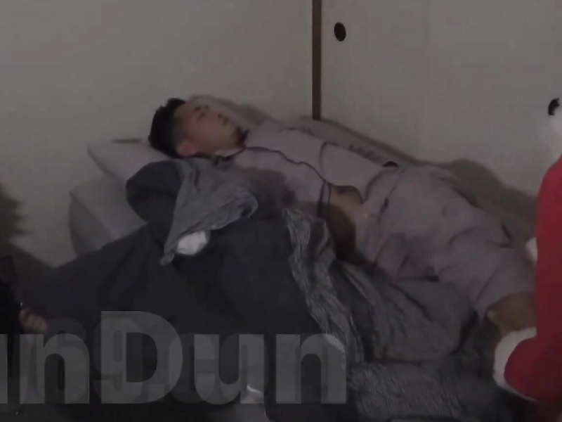 OAV1263 クリスペ2025!!犬顔イケメン筋肉ノンケの一仁(かずひと)24歳にデカマラサンタがやって来て雄生ファックをプレゼント!!